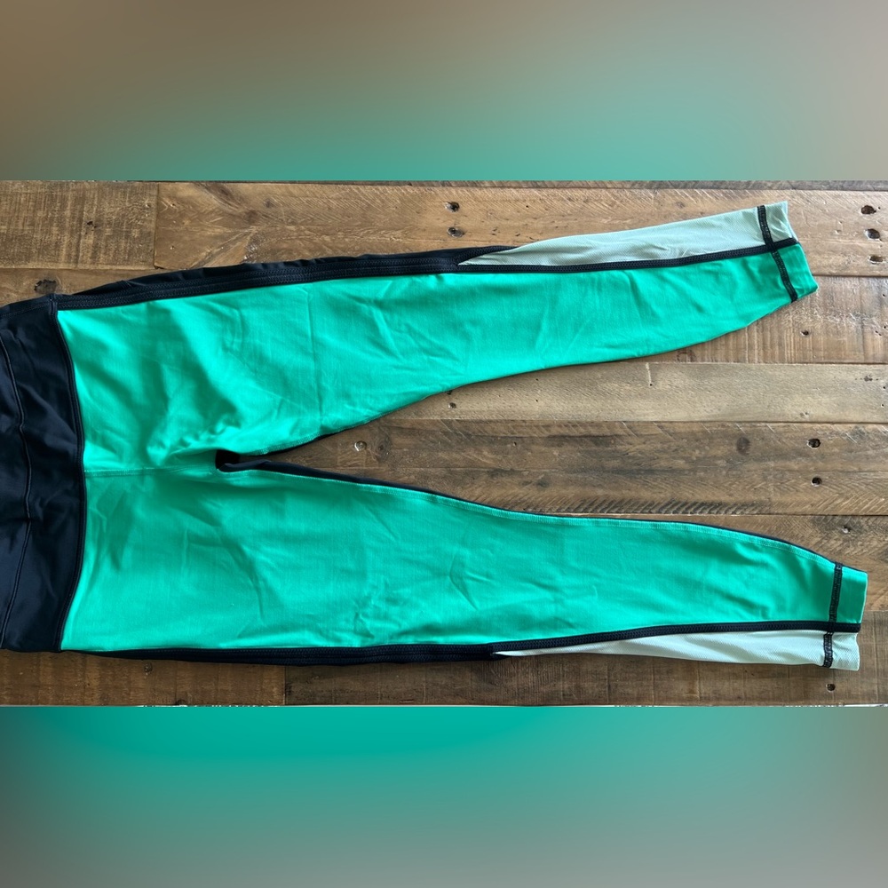 Athletic Lululemon Leggings (Size 4)